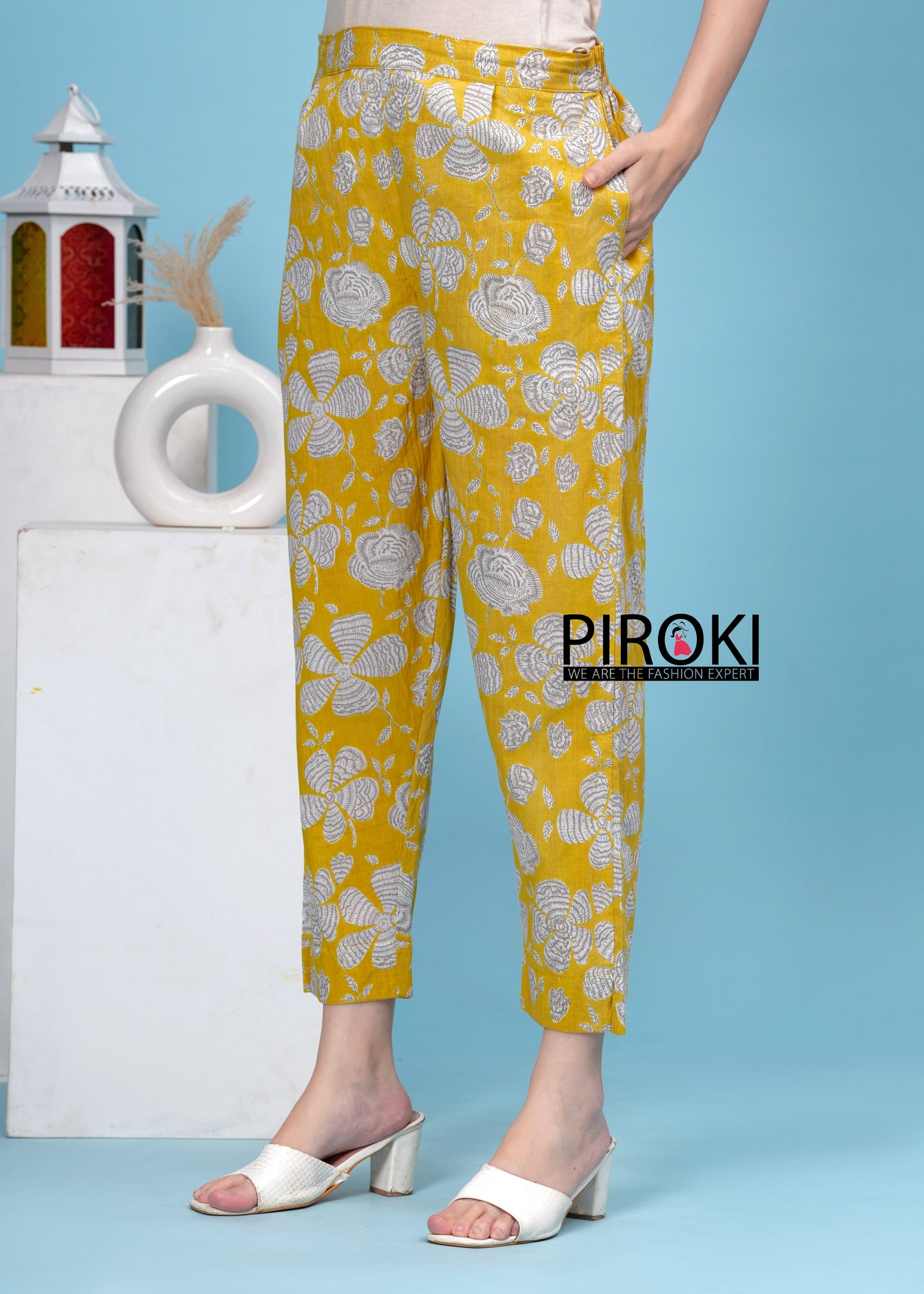 Light Yellow & Off-White Star Floral Cotton Co-Ords